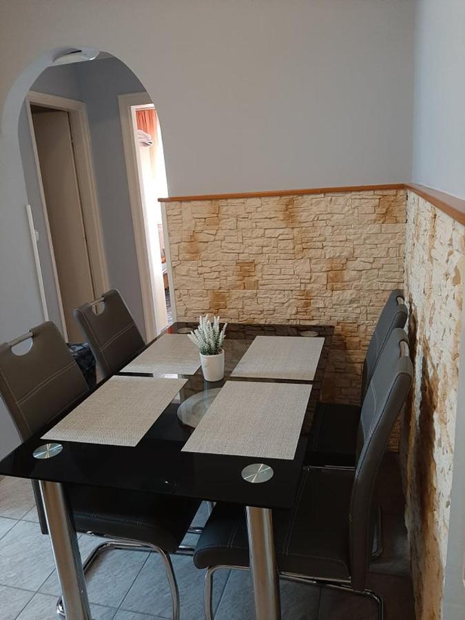 Major Csalad Apartman Heviz Bagian luar foto