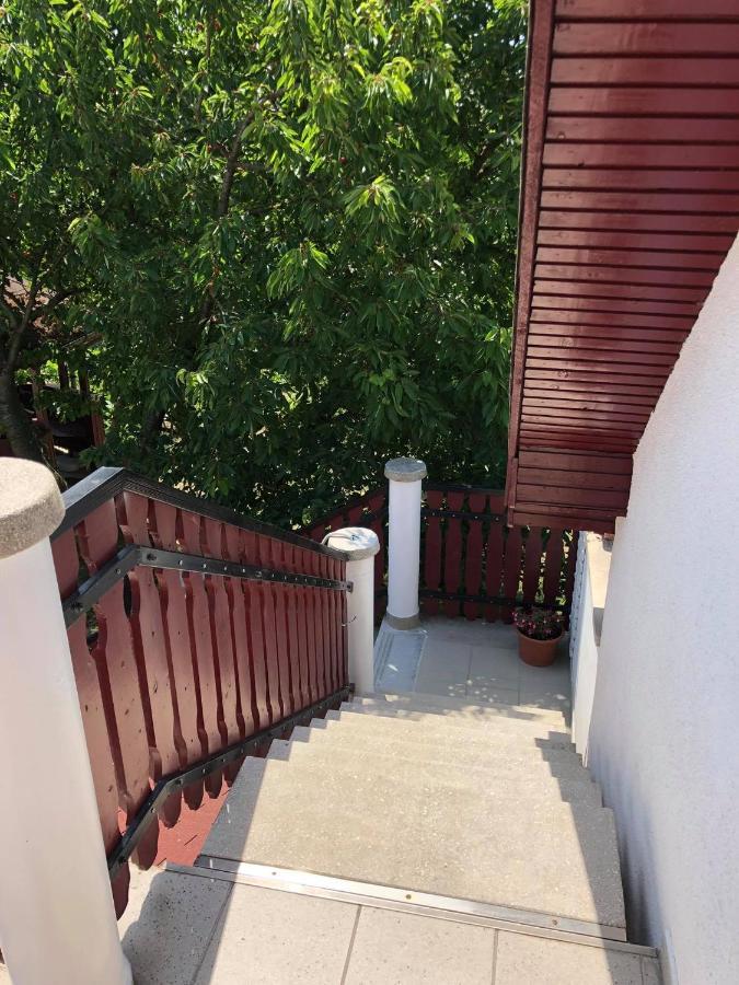 Major Csalad Apartman Heviz Bagian luar foto