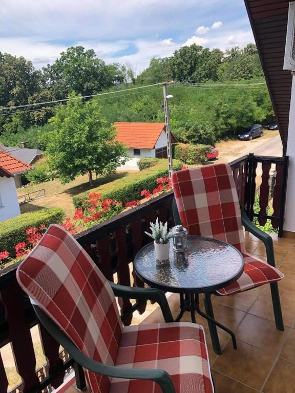 Major Csalad Apartman Heviz Bagian luar foto